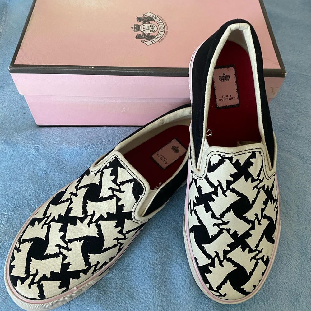 “SCOTTIE” by Juicy Couture Size 8 US